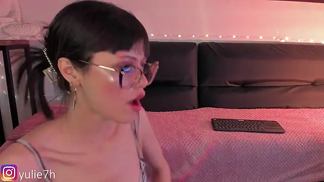  Jessy Moon  online show from 02.23.25