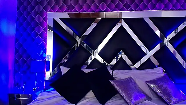 Snapshot of victoriaa_lee_ chatting on 10.03.25 victoriaa lee online show from 10.03.25