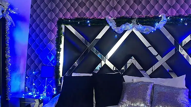 victoriaa lee  online show from 12.05.25