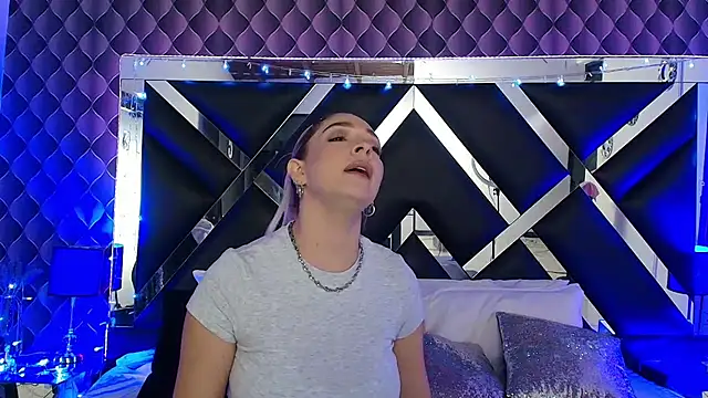 victoriaa lee  online show from 01.16.26