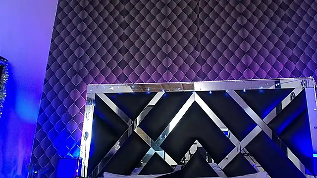 victoriaa lee  online show from 05.09.26
