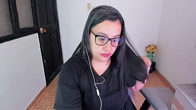 smile sweetpao online show from 02.02.25