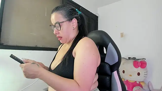 smile sweetpao online show from 02.27.25