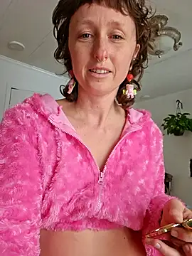 mossy kiss online show from 01.31.26