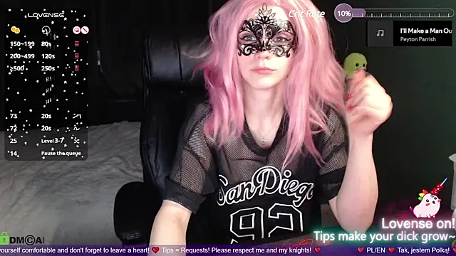 strawberry muffin online show from 02.07.25