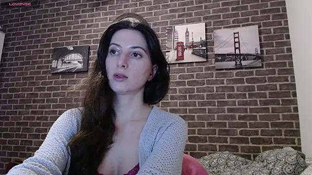 Snapshot of _Hot_Lady_ chatting on 12.31.24 Hot Lady online show from 12.31.24