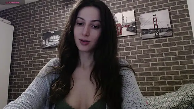 Snapshot of _Hot_Lady_ chatting on 01.05.25 Hot Lady online show from 01.05.25