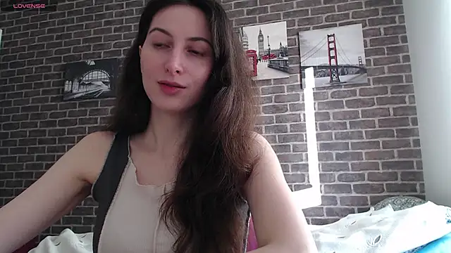 Snapshot of _Hot_Lady_ chatting on 01.06.25 Hot Lady online show from 01.06.25