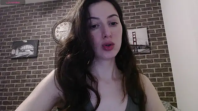 Snapshot of _Hot_Lady_ chatting on 03.20.25 Hot Lady online show from 03.20.25