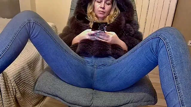 mesexylady34 online show from 12.16.25