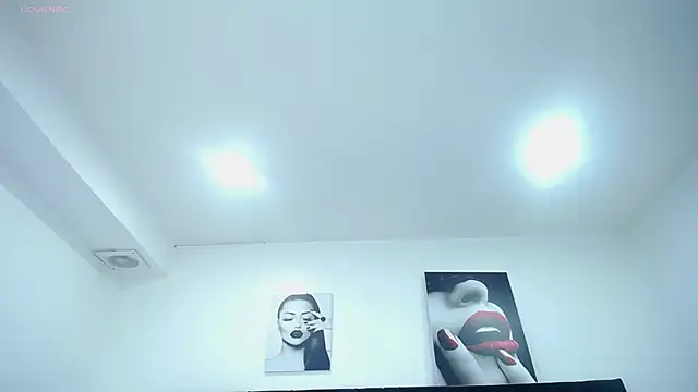 Snapshot of valentina_fox01 chatting on 02.03.26 valentina fox01 online show from 02.03.26