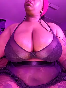 Snapshot of _Ruby_Shy chatting on 09.11.25 Ruby Shy online show from 09.11.25