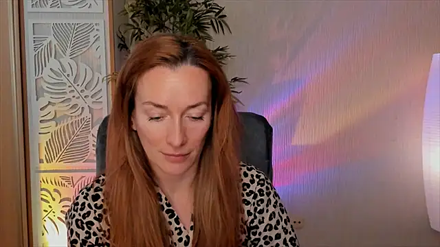 Snapshot of RebeccaMartinez chatting on 04.29.26 RebeccaMartinez online show from 04.29.26