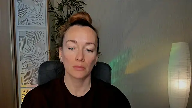 Snapshot of RebeccaMartinez chatting on 05.04.26 RebeccaMartinez online show from 05.04.26