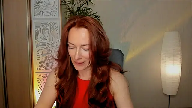 Snapshot of RebeccaMartinez chatting on 05.14.26 RebeccaMartinez online show from 05.14.26