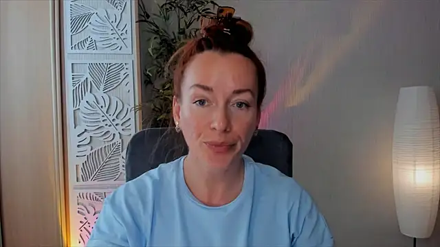 Snapshot of RebeccaMartinez chatting on 05.30.26 RebeccaMartinez online show from 05.30.26