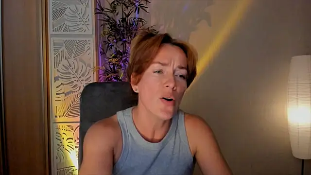 Snapshot of RebeccaMartinez chatting on 07.13.26 RebeccaMartinez online show from 07.13.26