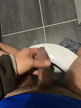 mattexhibe online show from 03.08.25