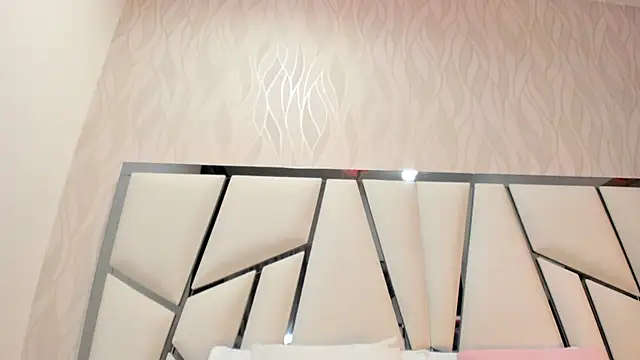 Snapshot of kimberly7_ chatting on 10.25.25 kimberly7 online show from 10.25.25