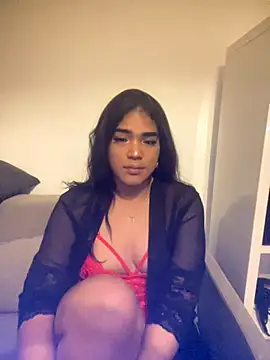 Snapshot of sophiahot_thick chatting on 11.11.25 sophiahot thick online show from 11.11.25