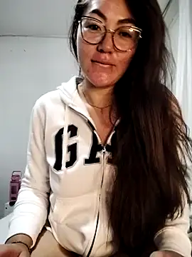 katha steele  online show from 01.14.25