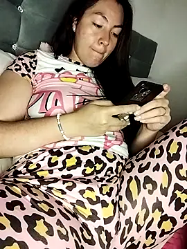 katha steele  online show from 09.28.25