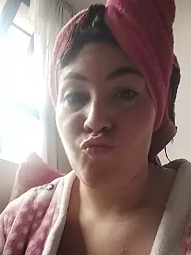 katha steele  online show from 10.08.25