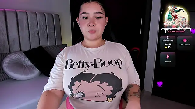 daniela hornny online show from 12.29.24