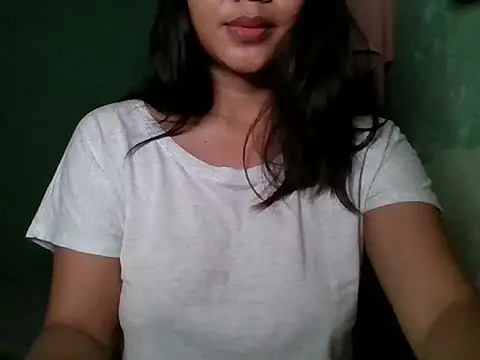 Snapshot of _smiling4u_ chatting on 11.13.25 smiling4u online show from 11.13.25