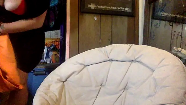TrashleyRosebud online show from 07.01.26