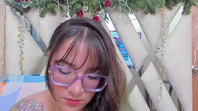 DEVA BLUE  online show from 12.06.24