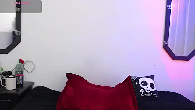 Amy Aloqua online show from 10.06.25