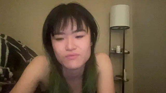 Snapshot of forbiddenfruitcake chatting on 02.01.25 forbiddenfruitcake online show from 02.01.25
