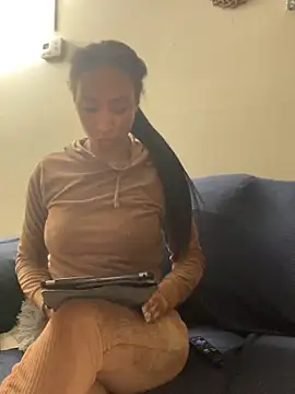 Snapshot of Iceblanca chatting on 02.09.25 Iceblanca online show from 02.09.25