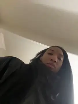 Snapshot of Iceblanca chatting on 02.28.25 Iceblanca online show from 02.28.25