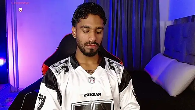 Snapshot of Christian_thor chatting on 11.20.25 Christian thor online show from 11.20.25