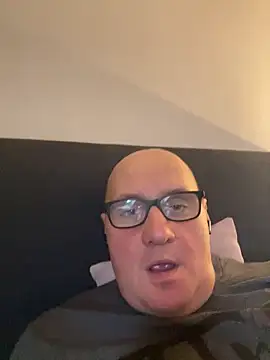 Snapshot of vanjbi45 chatting on 12.08.24 vanjbi45 online show from 12.08.24