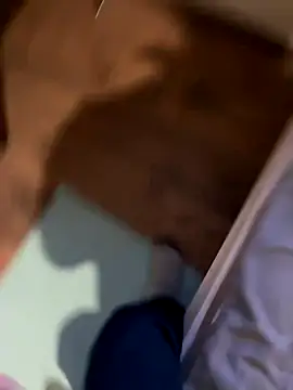 Snapshot of vanjbi45 chatting on 11.05.25 vanjbi45 online show from 11.05.25