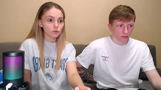 juliaanddima online show from 02.19.26