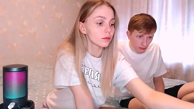 juliaanddima online show from 02.26.26