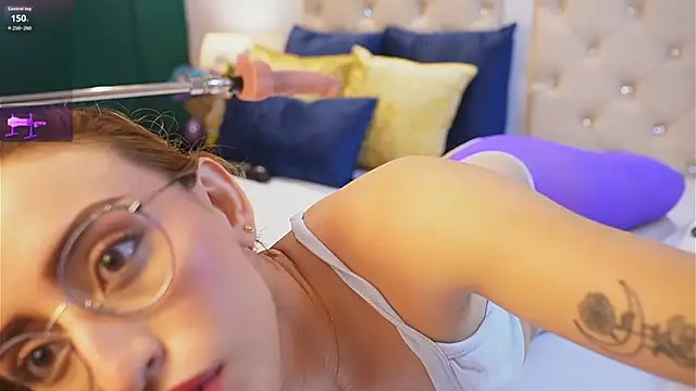 caroline adams  online show from 04.01.26