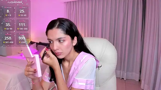 miiaa evans online show from 01.07.25