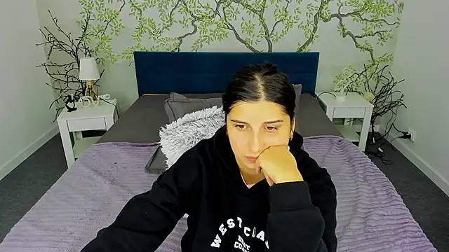 Snapshot of Linda_EX chatting on 12.05.24 Linda EX online show from 12.05.24