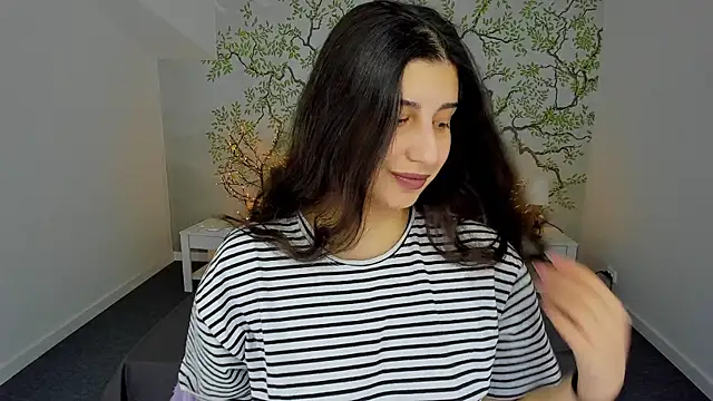 Snapshot of Linda_EX chatting on 02.07.25 Linda EX online show from 02.07.25