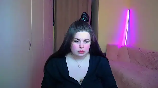 Emily Mo online show from 03.09.25