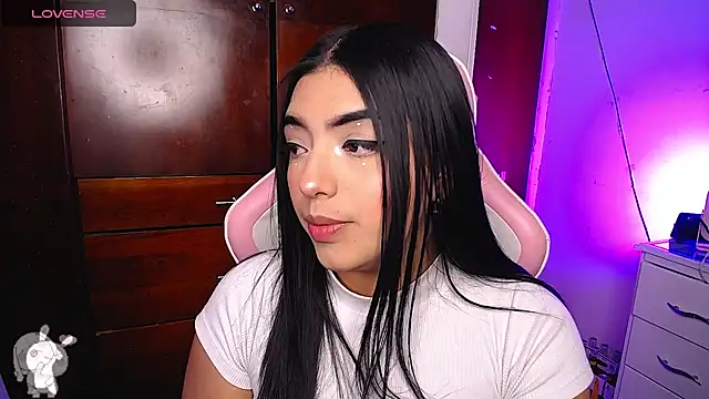 eva six online show from 01.07.25