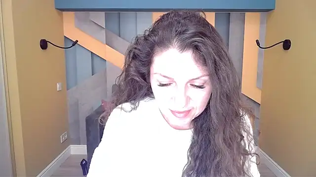 EllaLong online show from 02.14.26