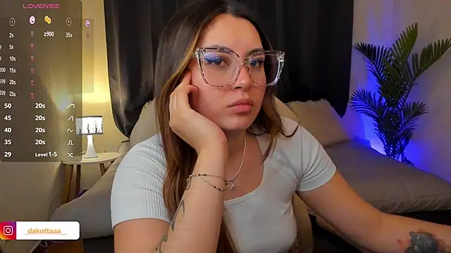 dakottaa  online show from 12.01.25