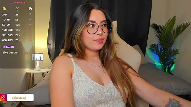 dakottaa  online show from 03.05.26