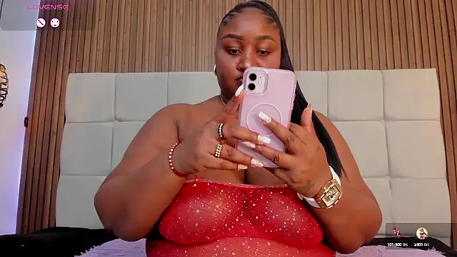 Snapshot of Saravy_Blandon chatting on 10.10.25 Saravy Blandon online show from 10.10.25